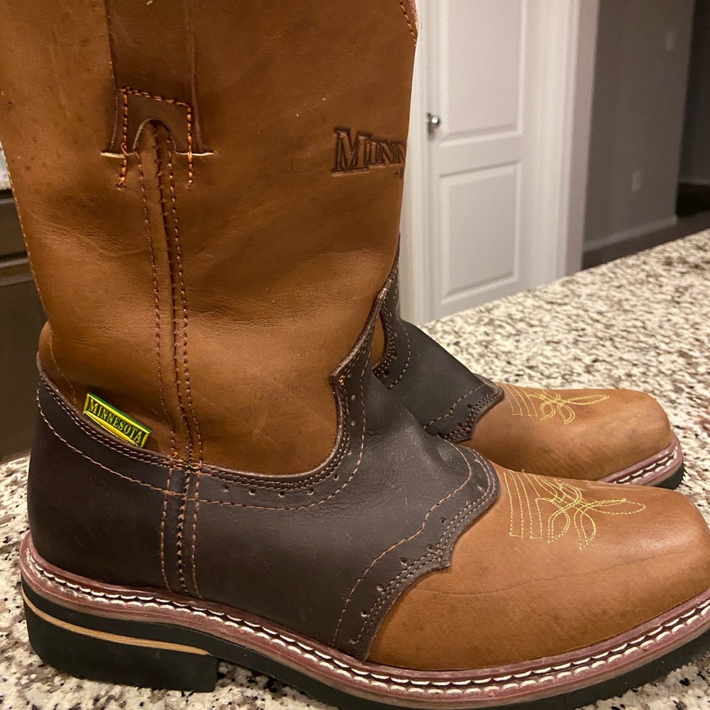 New condition leather boots